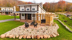 VVCR - Cabin 6 (1-Bed, Modern, Luxury w. Hot Tub)
